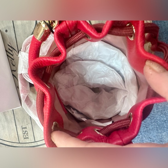 👜🔴MARC JACOBS THE LEATHER MICRO BUCKET - NWT🔴👜 - Picture 6 of 16